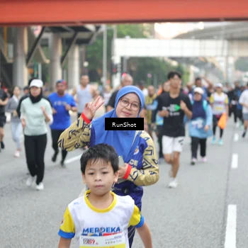Runner Photo 4596055