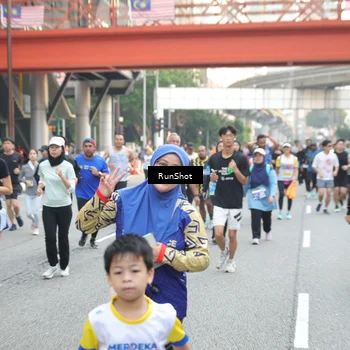 Runner Photo 4596057