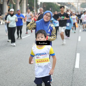 Runner Photo 4596058