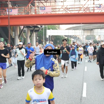 Runner Photo 4596059
