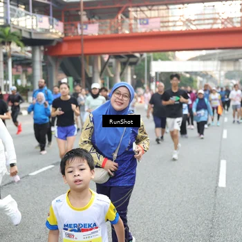 Runner Photo 4596095