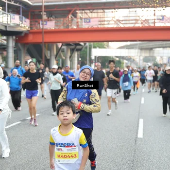 Runner Photo 4596111