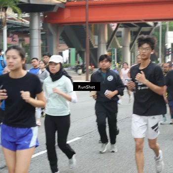 Runner Photo 4596195