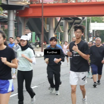 Runner Photo 4596213
