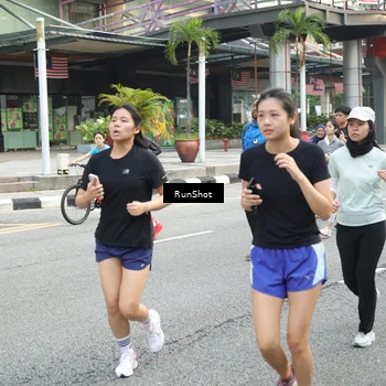 Runner Photo 4596217