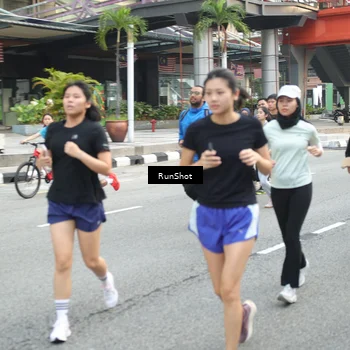 Runner Photo 4596219