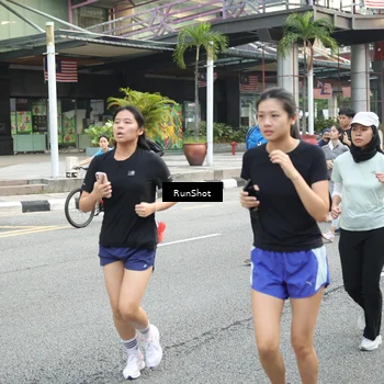 Runner Photo 4596224