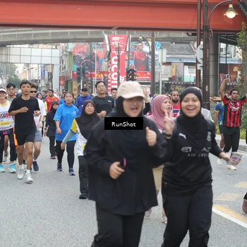 Runner Photo 4596373