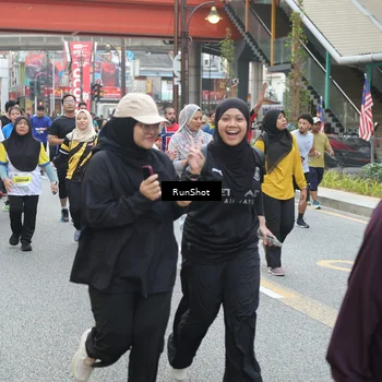 Runner Photo 4596386