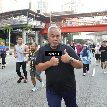 Runner Photo 4596514