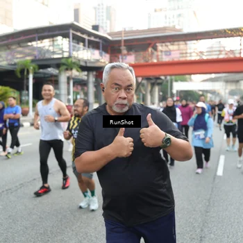Runner Photo 4596538