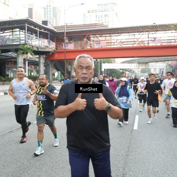 Runner Photo 4596555
