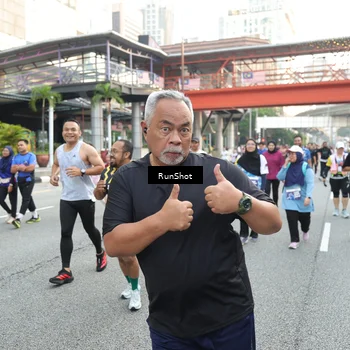 Runner Photo 4596604
