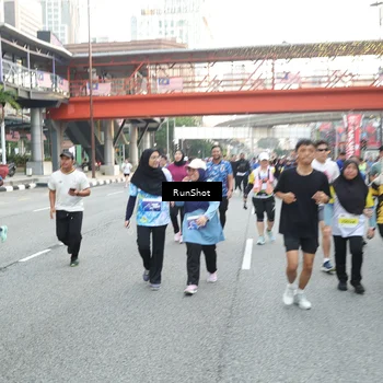 Runner Photo 4596658