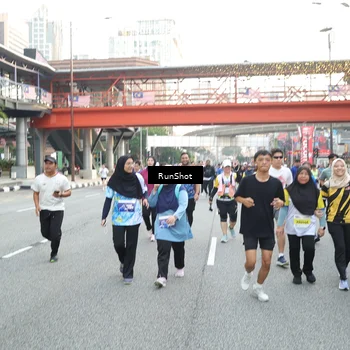 Runner Photo 4596695