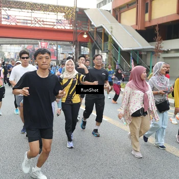 Runner Photo 4596708