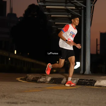 Runner Photo 4596727
