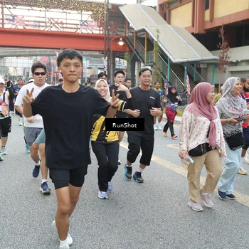 Runner Photo 4596768