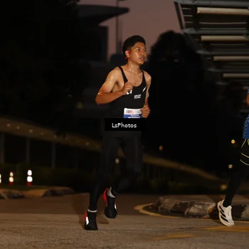 Runner Photo 4596774