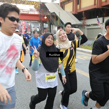 Runner Photo 4596867