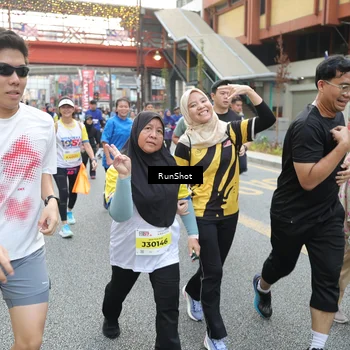 Runner Photo 4596874