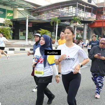 Runner Photo 4597534