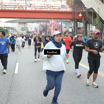 Runner Photo 4597557