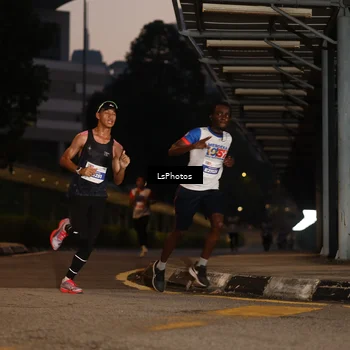 Runner Photo 4597614