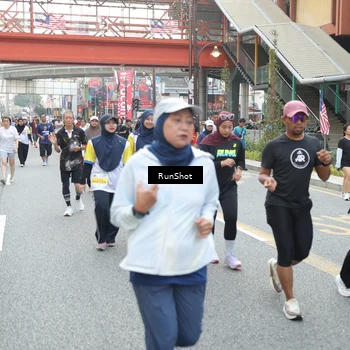 Runner Photo 4597667