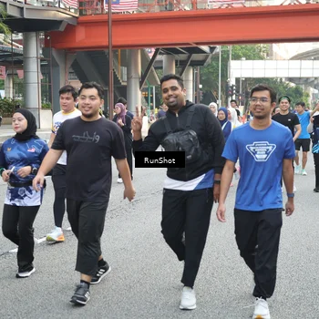 Runner Photo 4597715