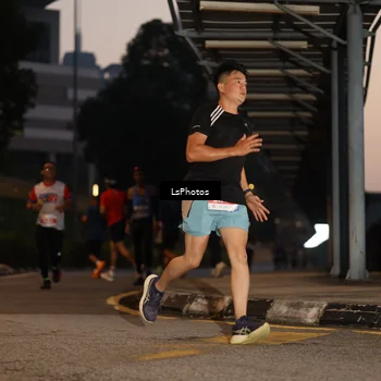 Runner Photo 4597865