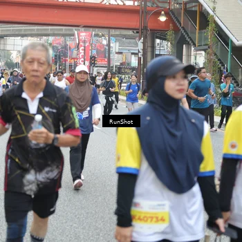 Runner Photo 4597870