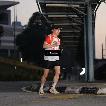 Runner Photo 4598275