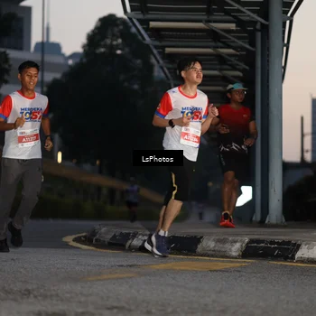 Runner Photo 4598543