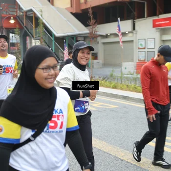 Runner Photo 4598913