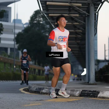Runner Photo 4599865