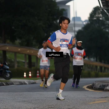Runner Photo 4599899