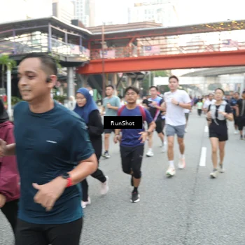Runner Photo 4599972