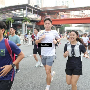 Runner Photo 4600073