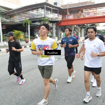 Runner Photo 4600375
