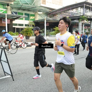 Runner Photo 4600404