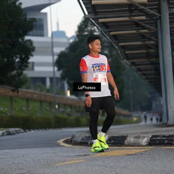 Runner Photo 4600680