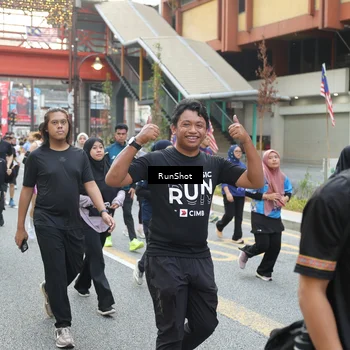 Runner Photo 4600689