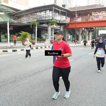 Runner Photo 4600842