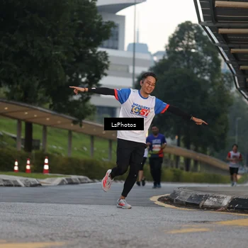 Runner Photo 4601337