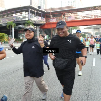 Runner Photo 4601759
