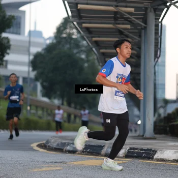 Runner Photo 4601859