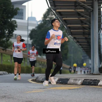 Runner Photo 4601970