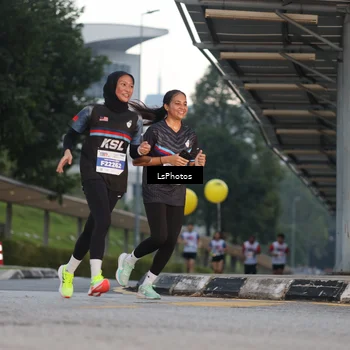 Runner Photo 4602400