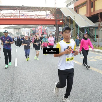 Runner Photo 4602863